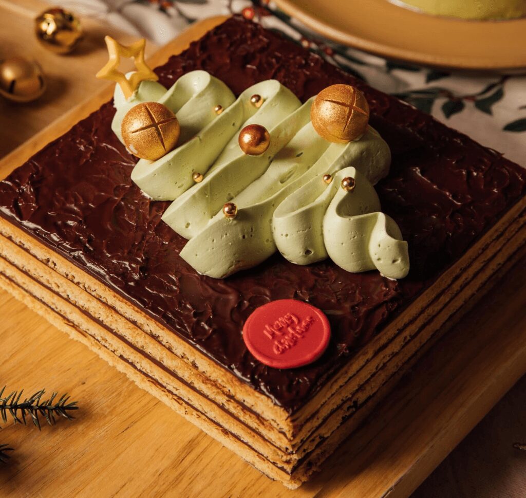 Christmas day cake 1024x969